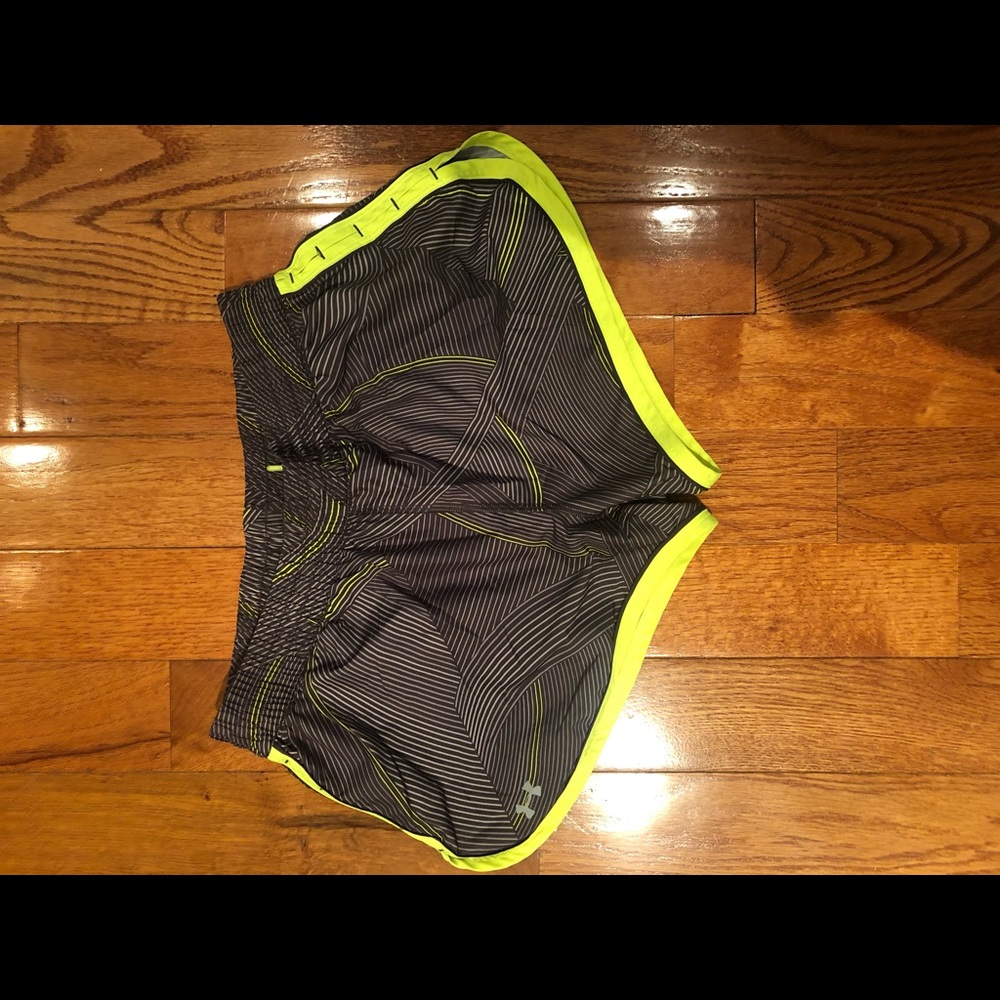 Under Armour size small workout shorts